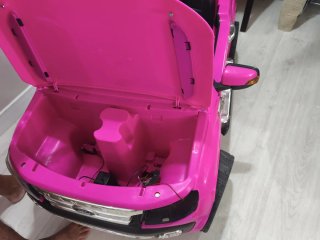 Coche infantil Ford Wildtrak rosa