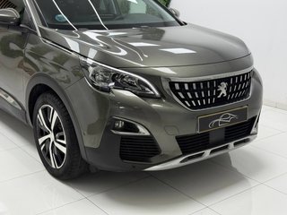 PEUGEOT 3008 SUV 1.5BlueHDi Allure