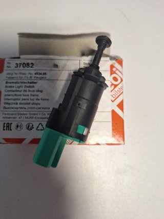 Febi Bilstein 37082 Interruptor Luces Freno