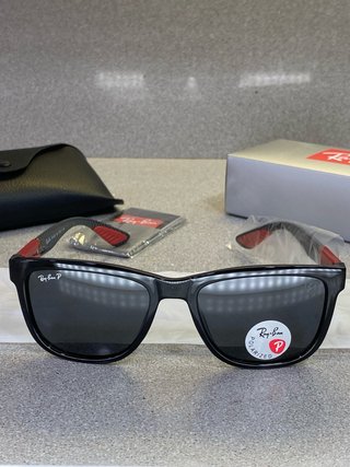 Gafas Ray-Ban RB 8342 Ferrari Negras Rojas.