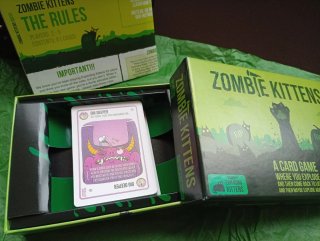 Juego de mesa Zombie Kittens (Inglés)