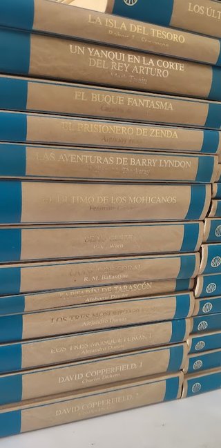 32 libros Biblioteca Mundial de Grandes Aventuras
