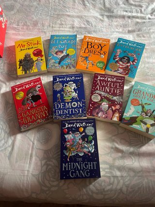 Pack de 9 libros infantiles / juveniles en inglés