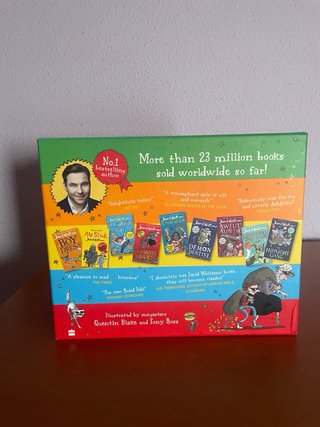 Pack de 9 libros infantiles / juveniles en inglés
