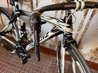 Bicicleta de carretera Mendiz taglia M con quadro e componenti Campagnolo di alta gamma