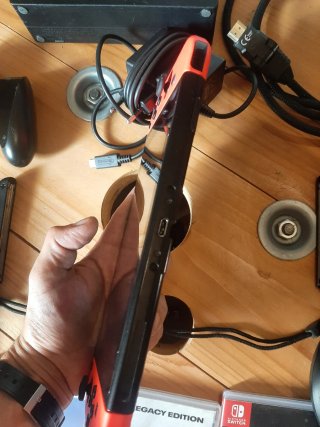 Nintendo Switch V1 + Accessori + 3 Giochi