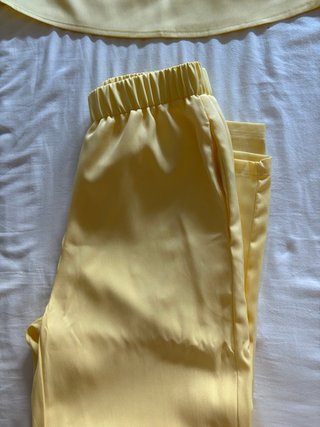 Conjunto top y pantalón amarillo
