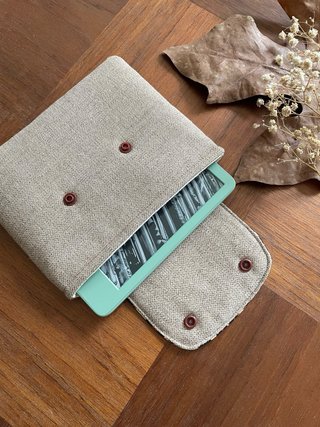 Custodia Kindle beige con leopardo