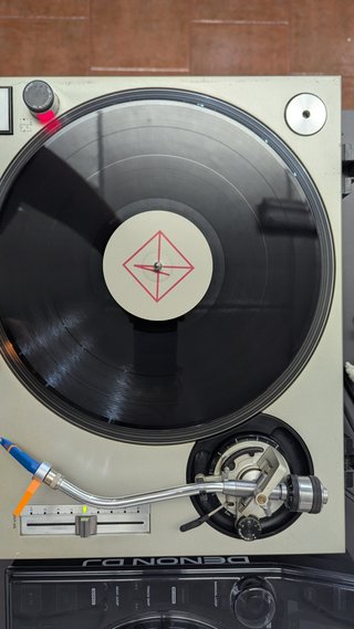 Technics SL-1200MK2 Made in Japan, completamente revisionato e funzionante al 100%