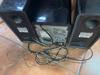 Cadena de música LG negra