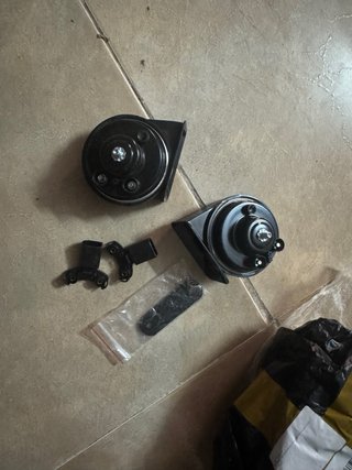 Claxon Bocina 12V Alta y Baja