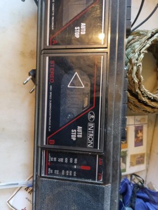 Radio Cassette INTRON Doble Reproductor