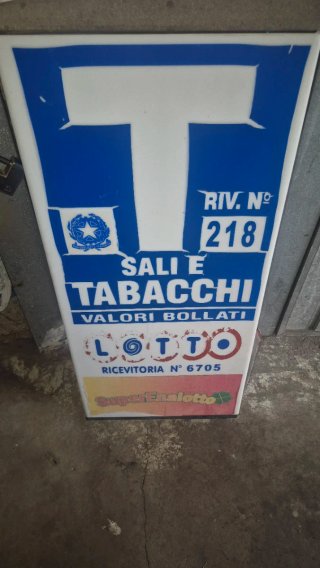 Insegna Tabaccheria T Sali e Tabacchi