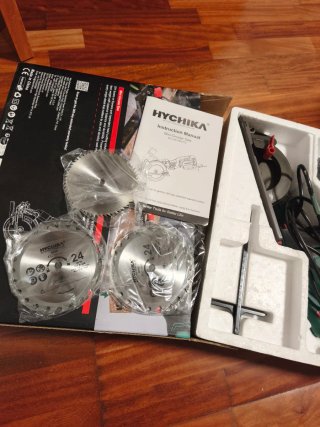 Mini sierra circular HYCHIKA 750W