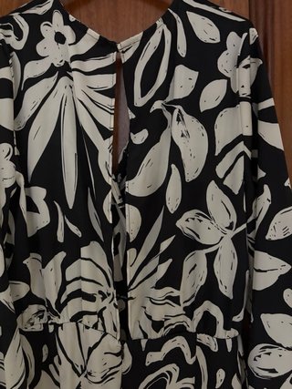 Macacão estampado preto e branco