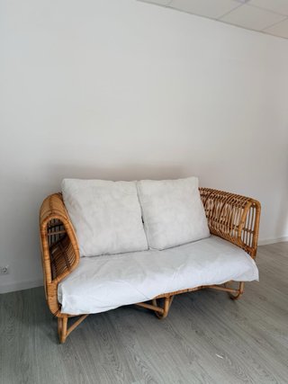 Sillón de mimbre blanco + fundas blancas