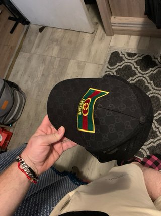 Gorra Gucci Negra con Parche