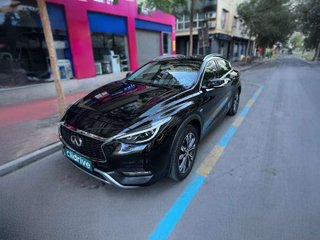 INFINITI qx30