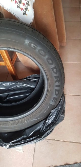 3 Neumáticos 205/60 R16