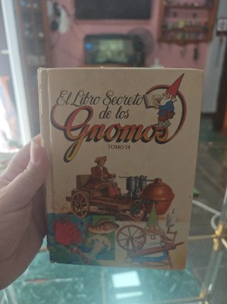 El libro secreto de los gnomos.