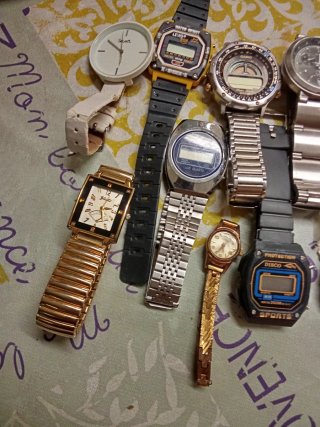 Lote 15 Relojes Hombre y Mujer,antiguos.
