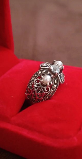 Antico anello