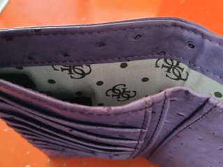 Cartera Guess malva