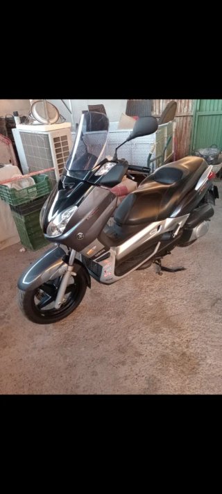 Yamaha Xmax 250 Scooter Negro/Plata