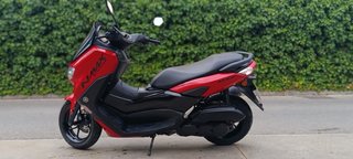 Yamaha NMAX 125 Scooter Roja