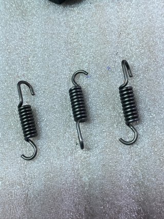 Embrague minimoto 3 zapatas + muelles y chaveta