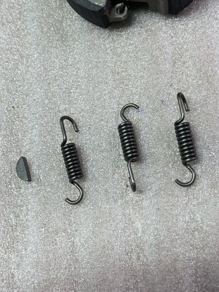 Embrague minimoto 3 zapatas + muelles y chaveta
