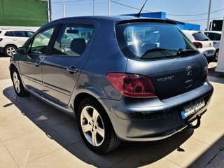 Peugeot 307 2004