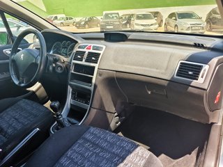 Peugeot 307 2004