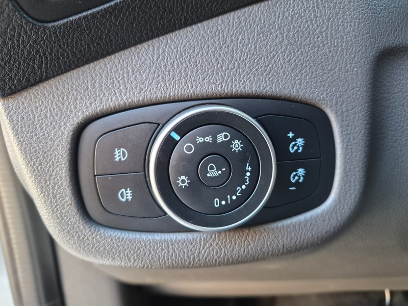 Ford Transit Connect 2020, foto 32