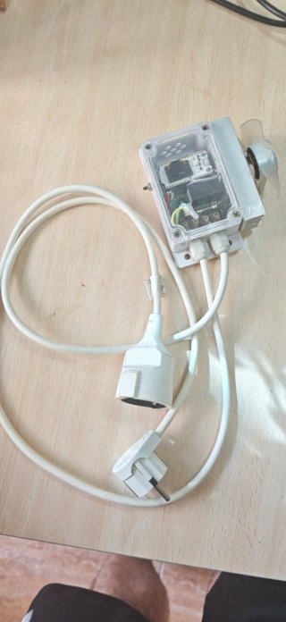 Gestor excedentes  fotovoltaicos freeds