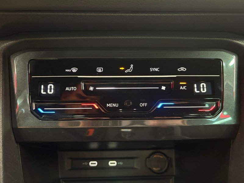 Volkswagen Tiguan 2.0 TDI R Line DSG 2022, foto 24