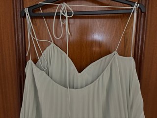 Vestido de cerimónia plissado
