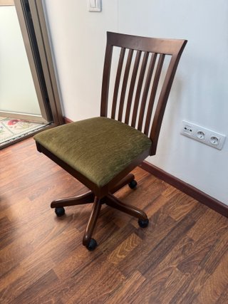 Silla de escritorio giratoria de madera