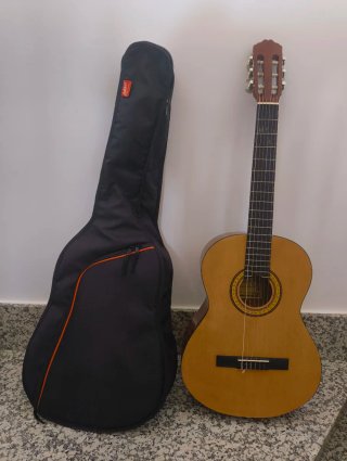 Guitarra Clásica Tenson + Funda Acolchada Ashton