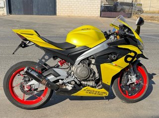 Aprilia RS 660 Amarilla y Negra