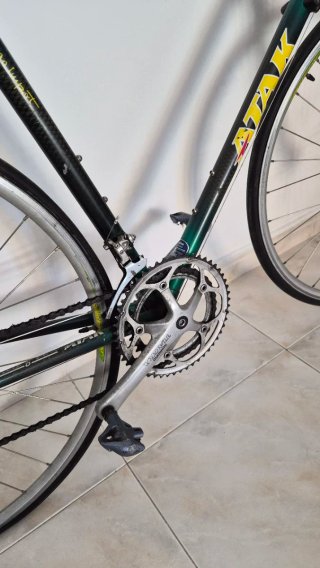 Bicicleta de carretera ATAK Mortirolo