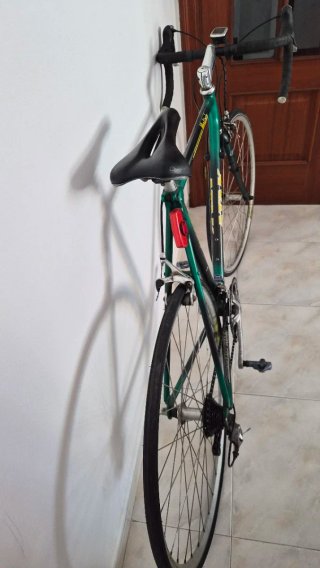 Bicicleta de carretera ATAK Mortirolo