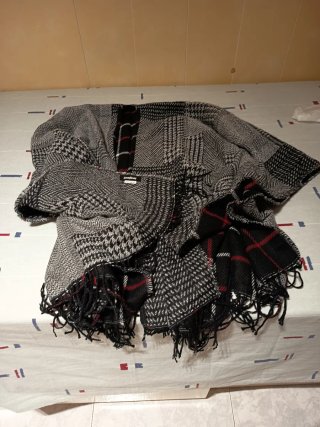 Poncho Manta Desigual Reversible Sin Estrenar