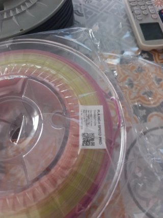 2 kg di filamento PLA per stampa 3D