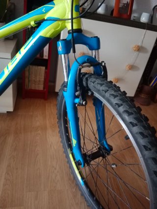 Bicicleta CUBE SCAPE per bambini e bambine dai 7 ai 12 anni