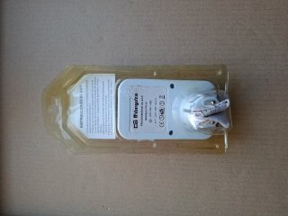 Martillo y destornillador + regalo temporizador