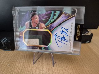 Tyson Beck x Giannis Antetokounmpo Auto/Jersey