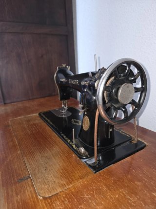 Máquina coser Singer de pedal 15K + mueble origina