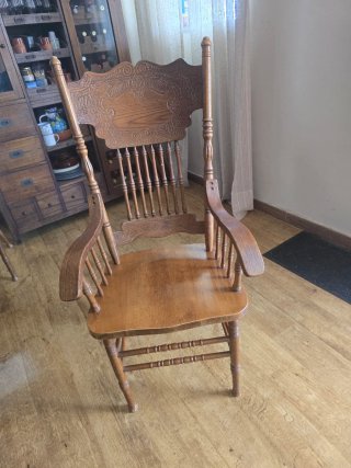 Mesa de comedor y 6 sillas de madera roble