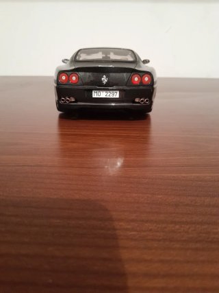 Ferrari 550 Maranello 1/18